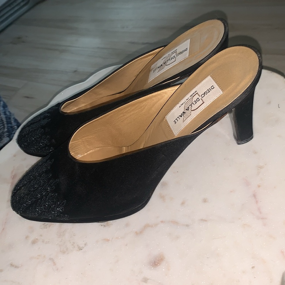 Diego Della Valle embroidered mule heels size 39.  Excellent condition